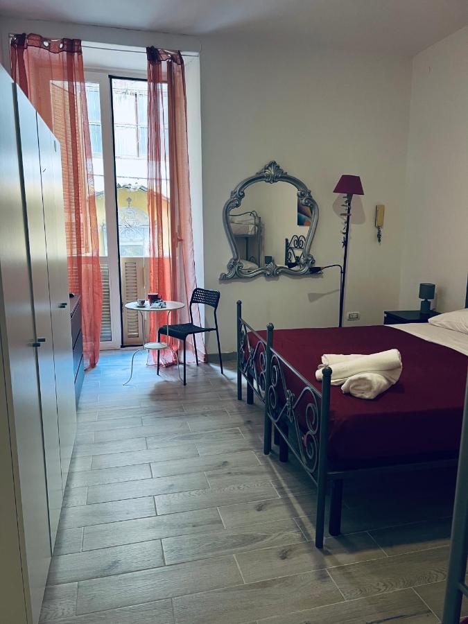 Home San Gennaro 5 Наполи Екстериор снимка
